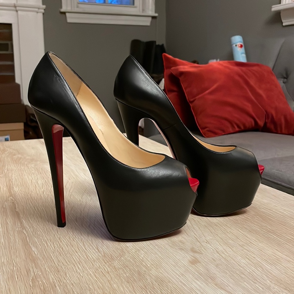 SOLD!!!!!!!!!!! Louboutin Highness 160MM Black Calf Leather - 37.5